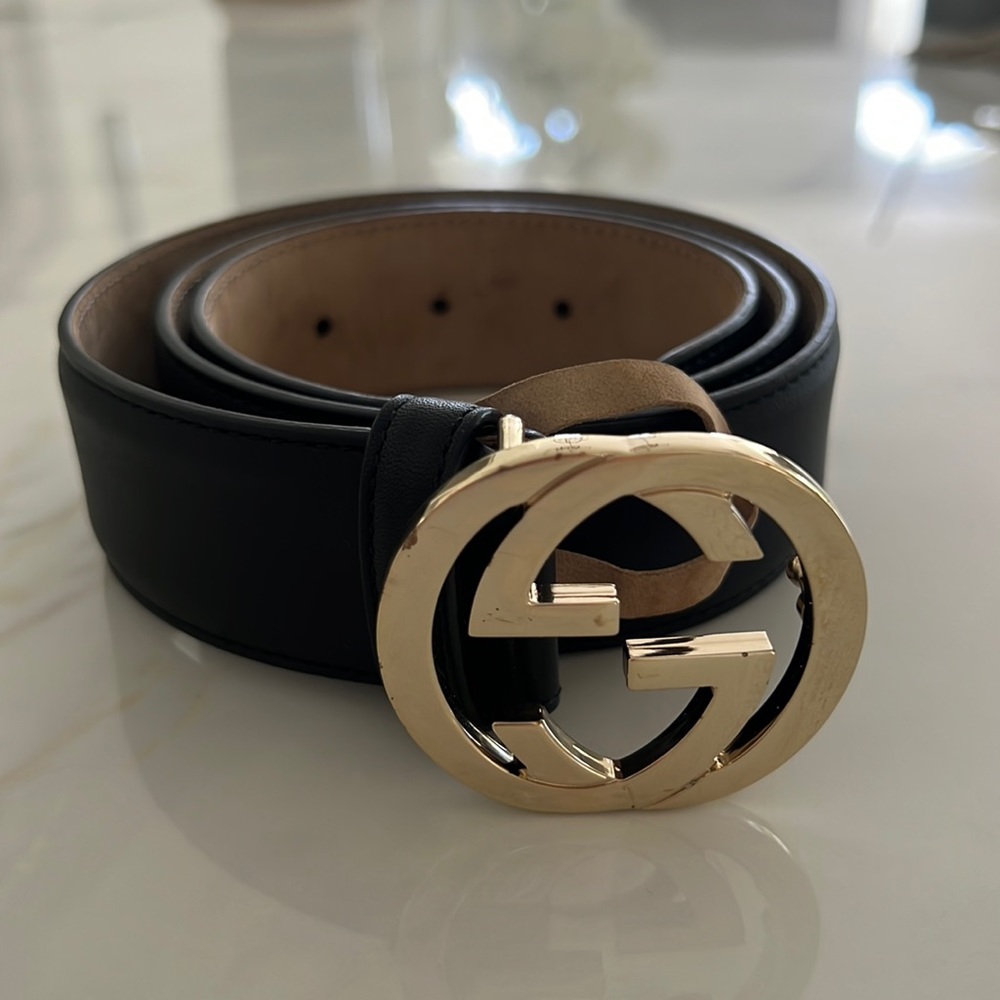Gucci interlocking G buckle